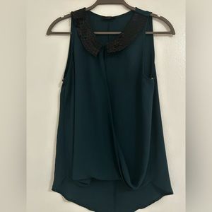 I.ner Green Sleeveless Blouse with Sequin Collar